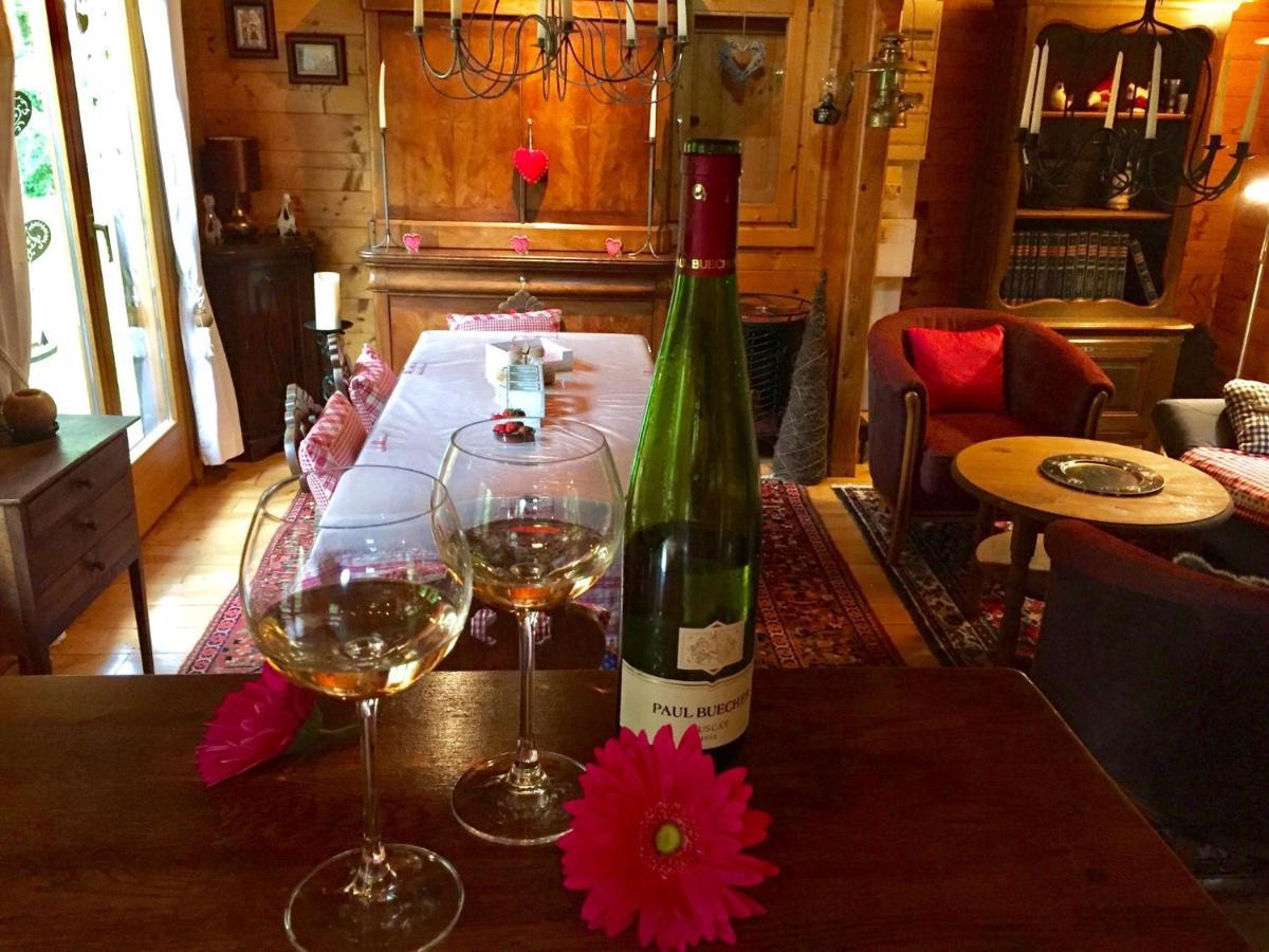 Cosy Chalet With Private Sauna In Bousseviller Ruang foto